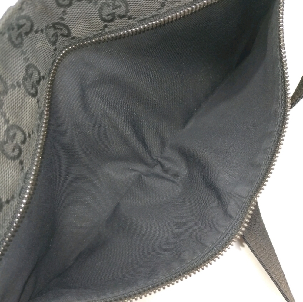 Gucci Black GG Monogram W/ Silver Hardware Waist/Bum Unisex Bag (EUC)COA✨️🖤🩶✨️ - Picture 6 of 9